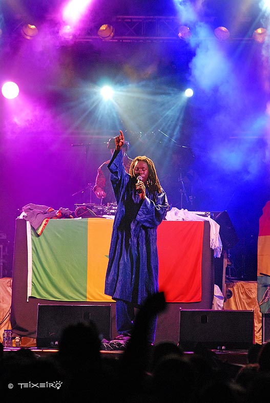 daara j por Teixeiro